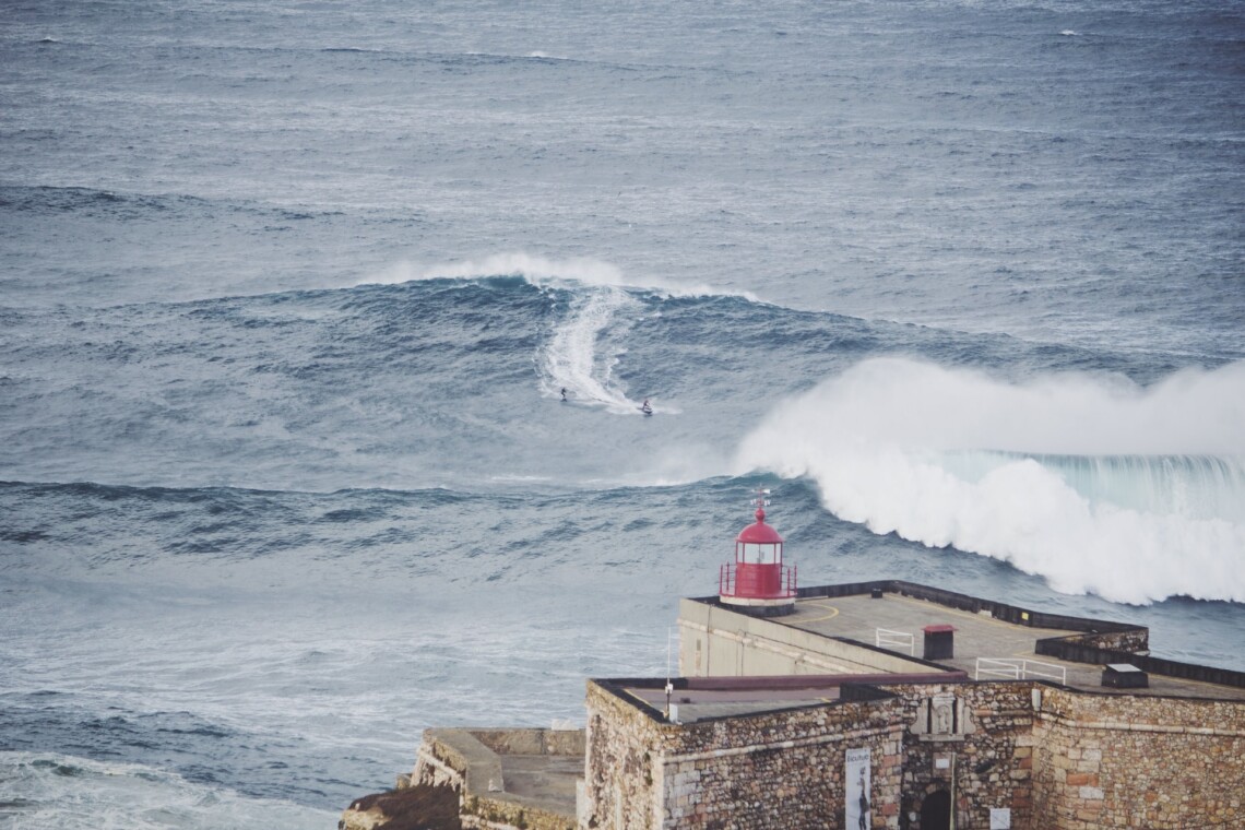 robert-bye-7bt4ngmSu9Y-unsplash Nazaré